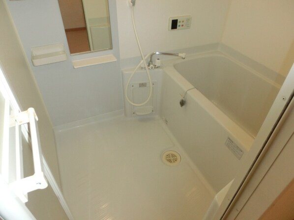 ヴィラ・ポポラーレⅠの物件内観写真